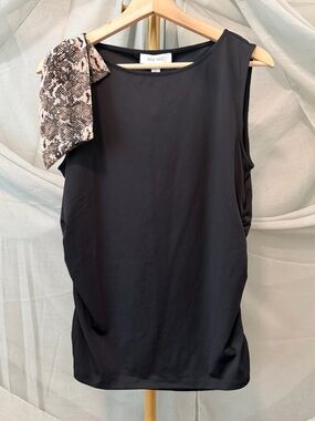 Nine West Black Sleeveless Boat Neck Shell Top